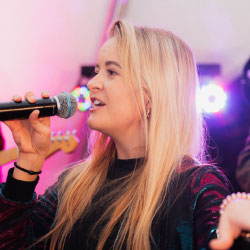 Selina – Vocal